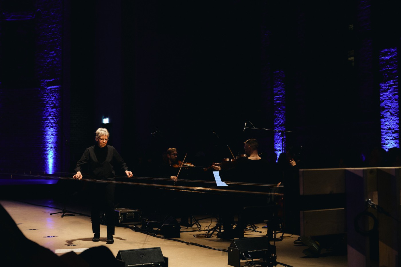 bild-5_-ellen-fullman-energy-archive-4-in-der-st.-elisabeth-kirche-berlin-fabian-schellhorn