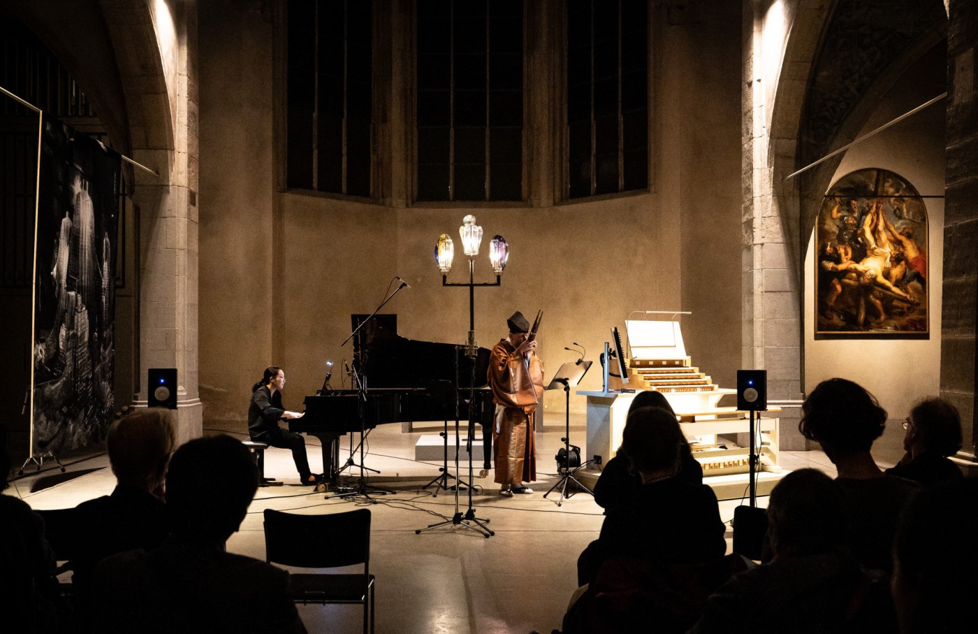 nonnenmann-3-chie-otsuka-und-oliver-richter-spielen-kento-ishikawas-marunouchi-luminescence